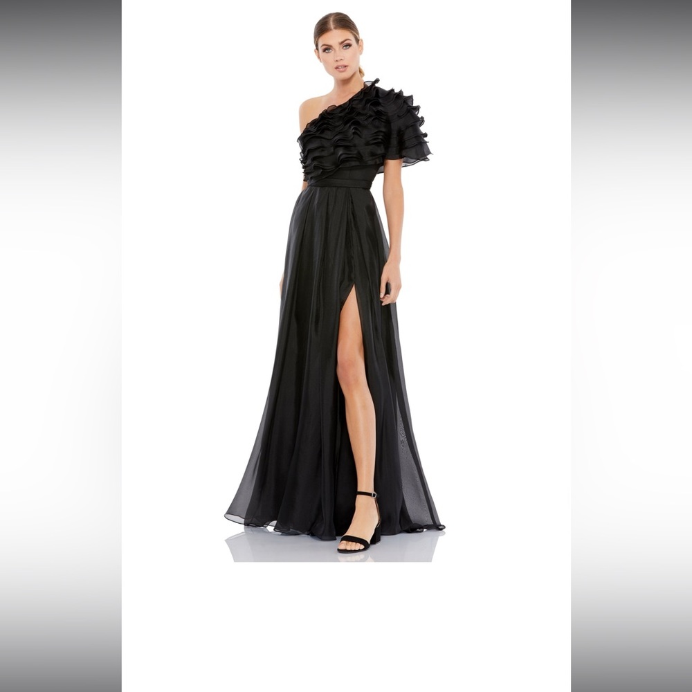 Mac Duggal - Ruffle Chiffon One-Shoulder Gown